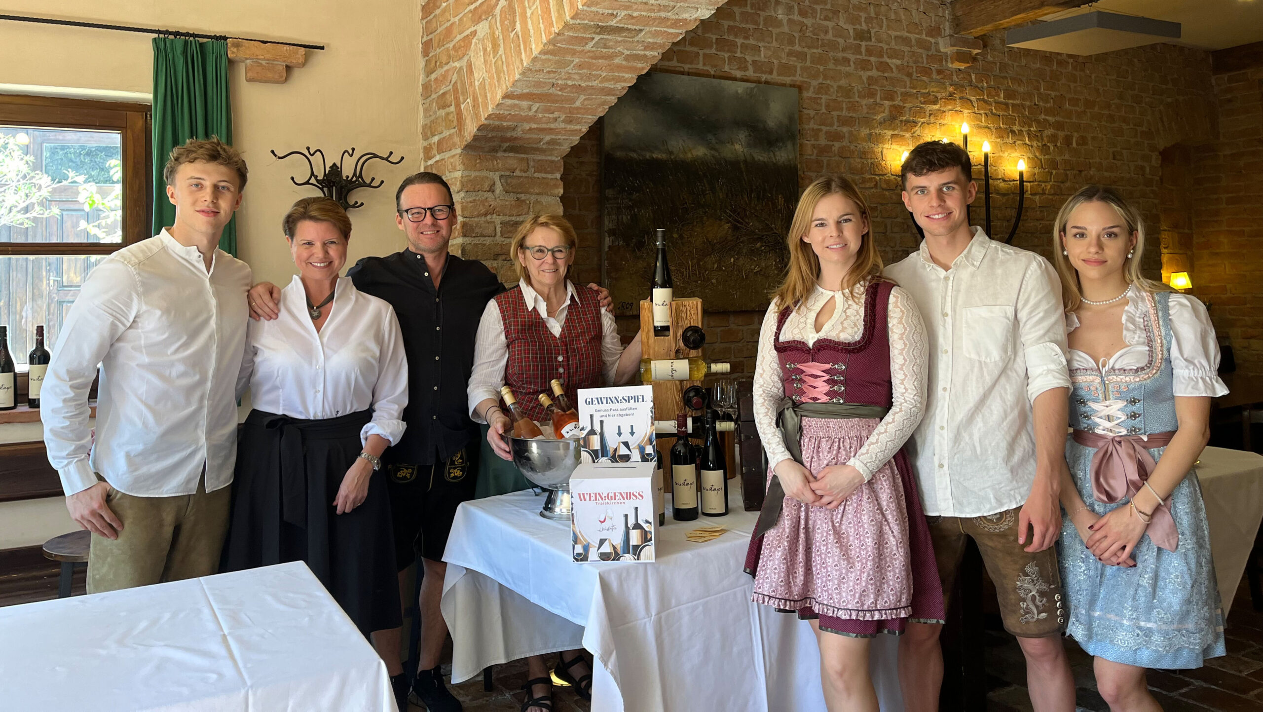 Gruppenfoto der Familie Wustinger